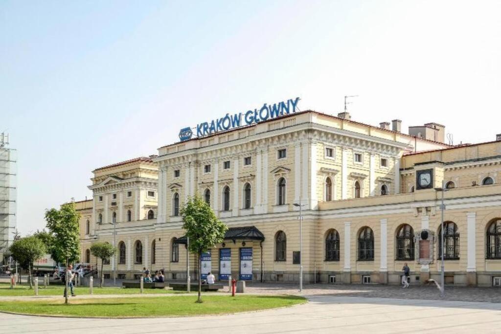 W Scislym Centrum Krakowa Z Parkingiem! Apartment Krakow